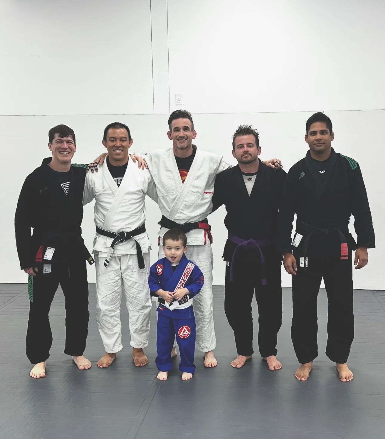 Training Brazilian Jiu-Jitsu on the mat